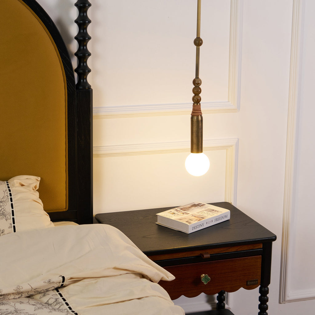 Suspension moderne Grant en Laiton ancien et blanc marbre