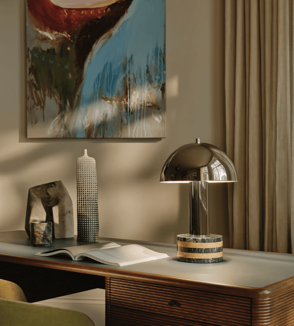 Lampe à poser moderne Agaton en chrome Gris et beige