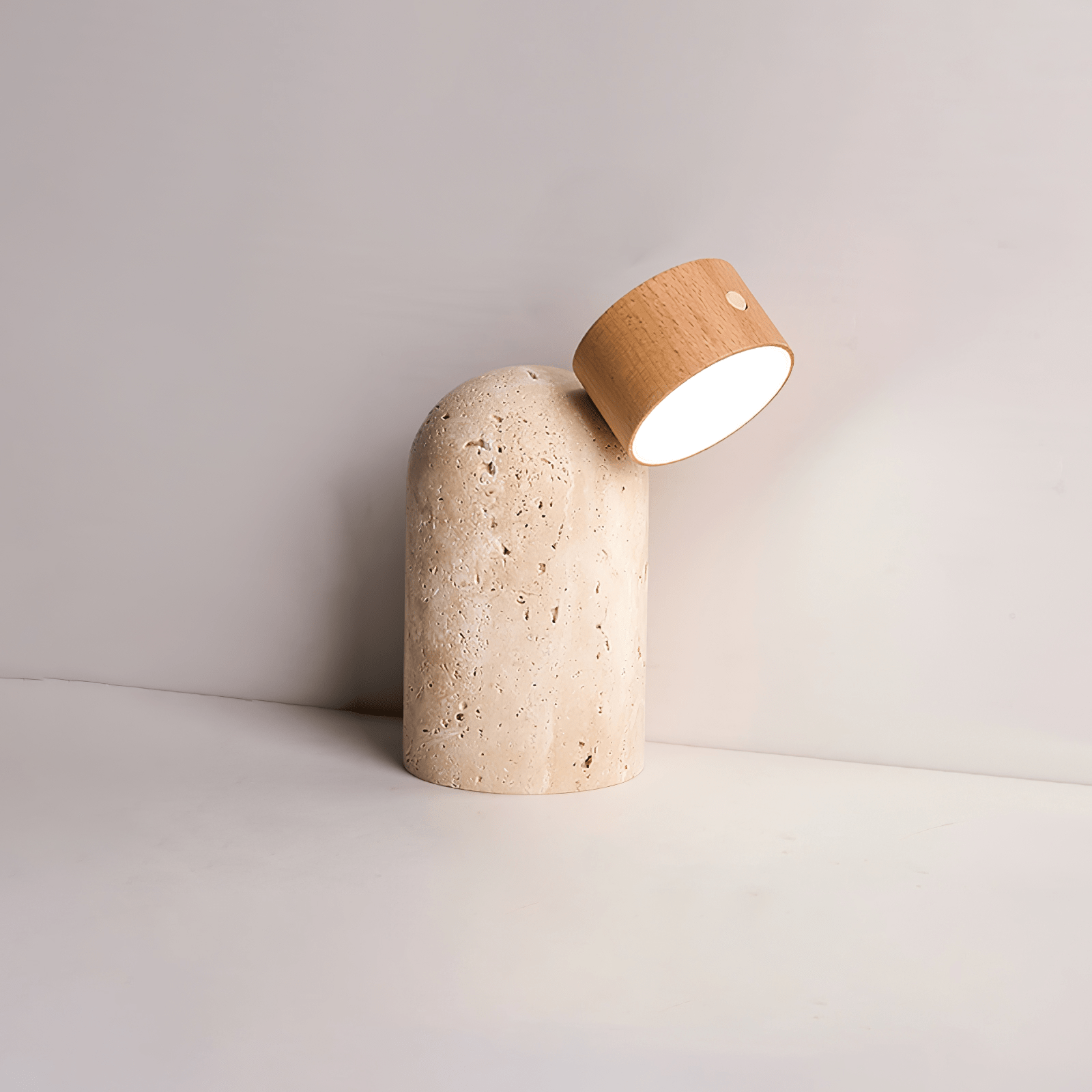 Lampe à poser moderne Hodr en pierre Noyer bois et travertin jaune