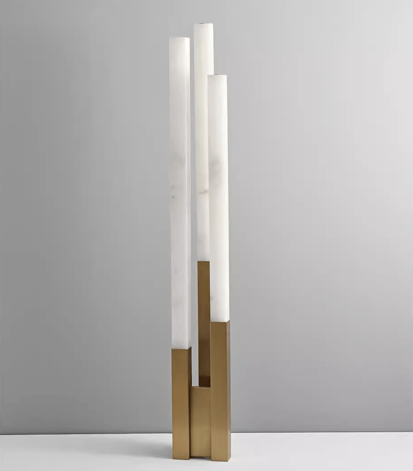Lampadaire moderne Yul en Albâtre Or et blanc