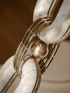 Lustre moderne Line en Albâtre Or et blanc