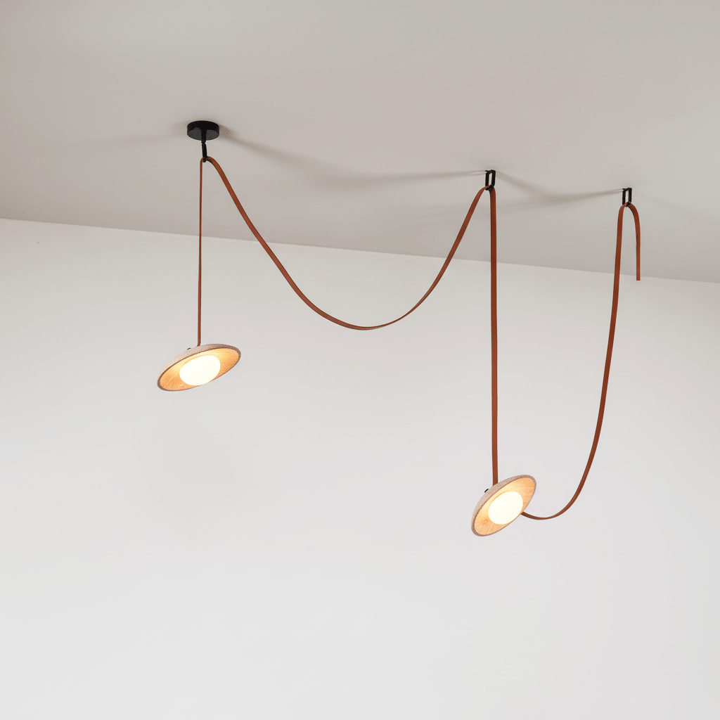 Suspension moderne Ingmar en pierre Travertin jaune et rouge cuir