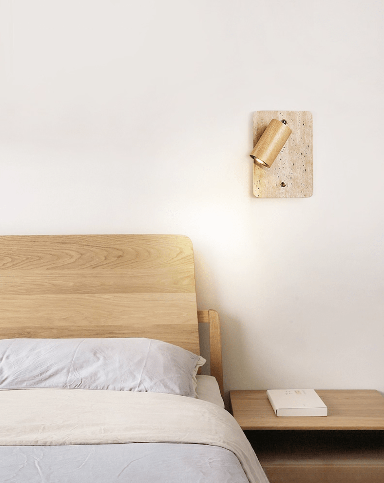 Applique murale moderne Boje en Noyer et travertin jaune