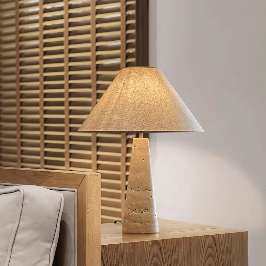 Lampe à poser moderne Rekved en Travertin jaune et blanc