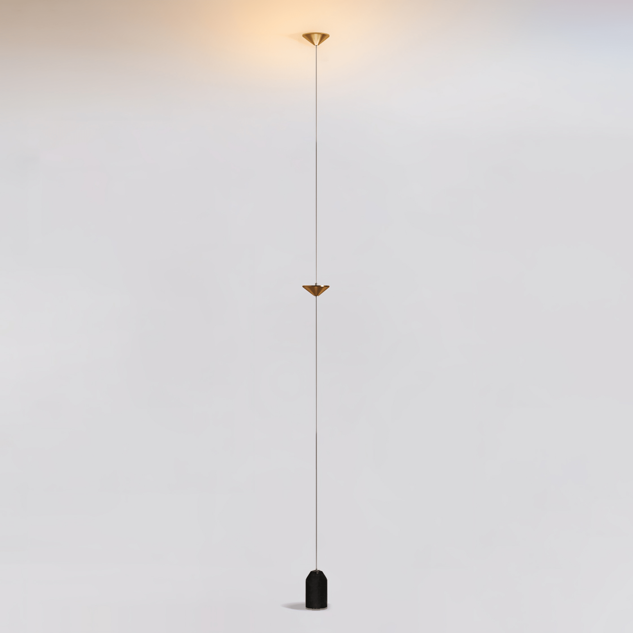 Lampadaire moderne Vaughan en Fer, Métal, Marbre Doré et noir