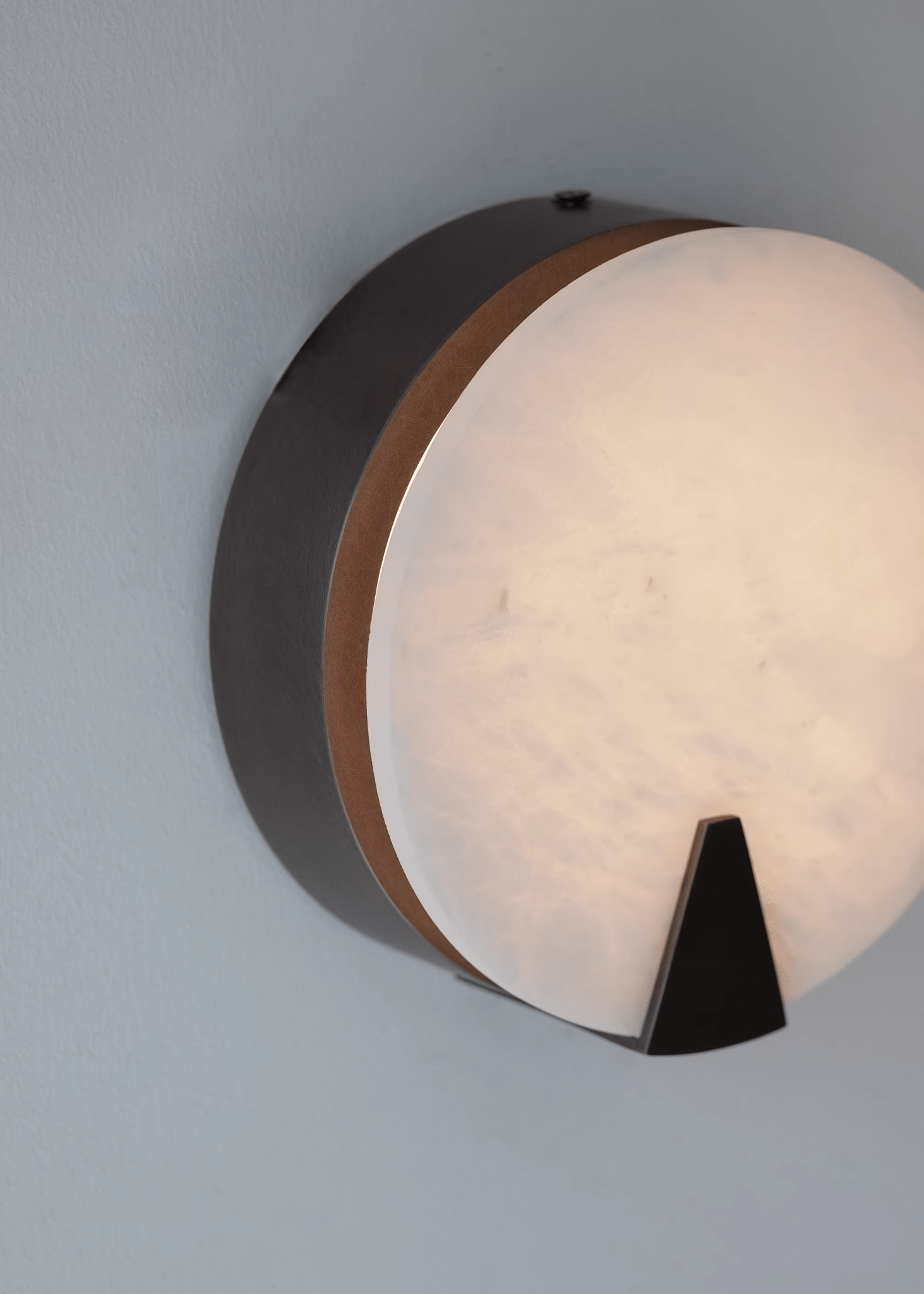 Applique murale moderne Agust en Albâtre Blanc et bronze
