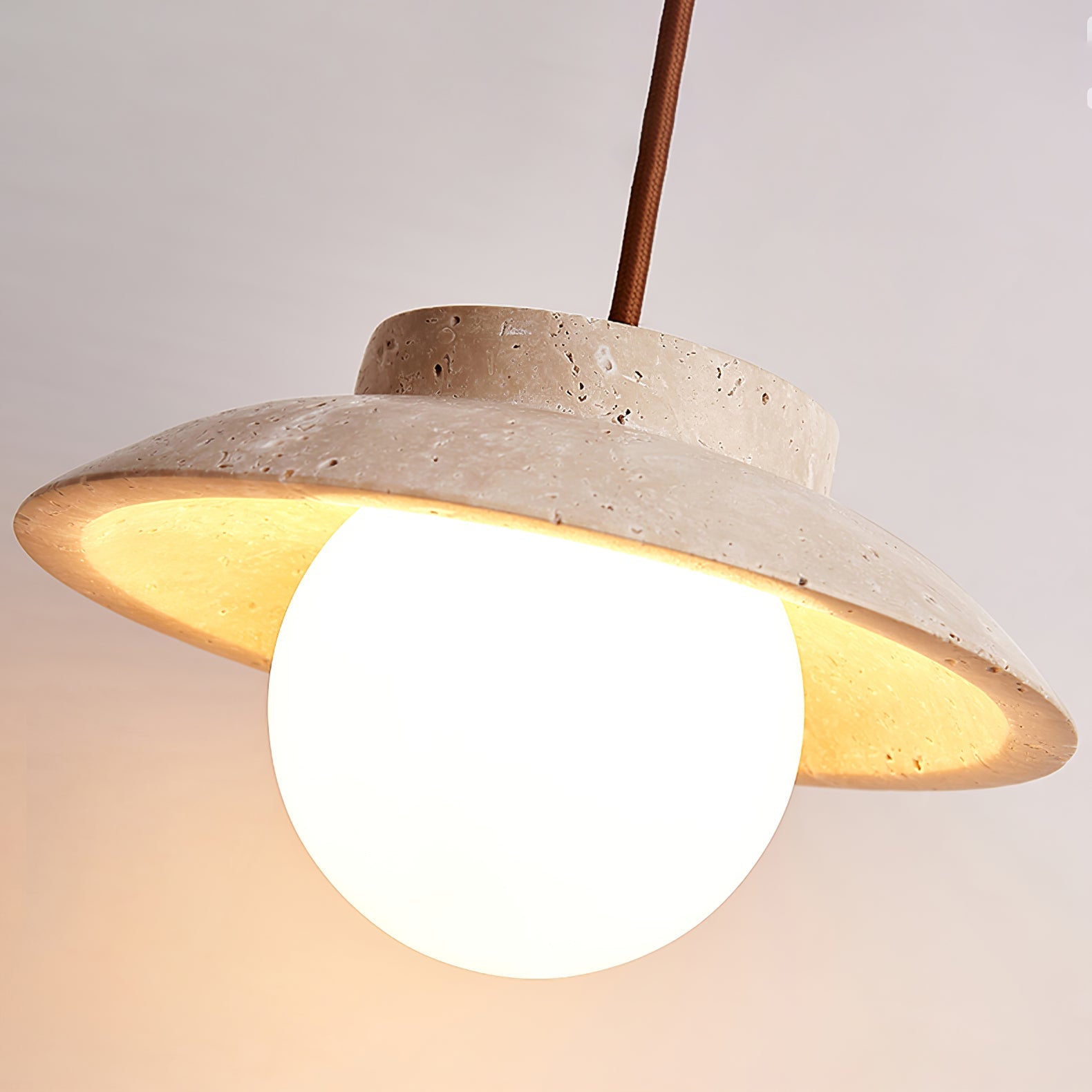 Suspension moderne Bragi en Travertin jaune