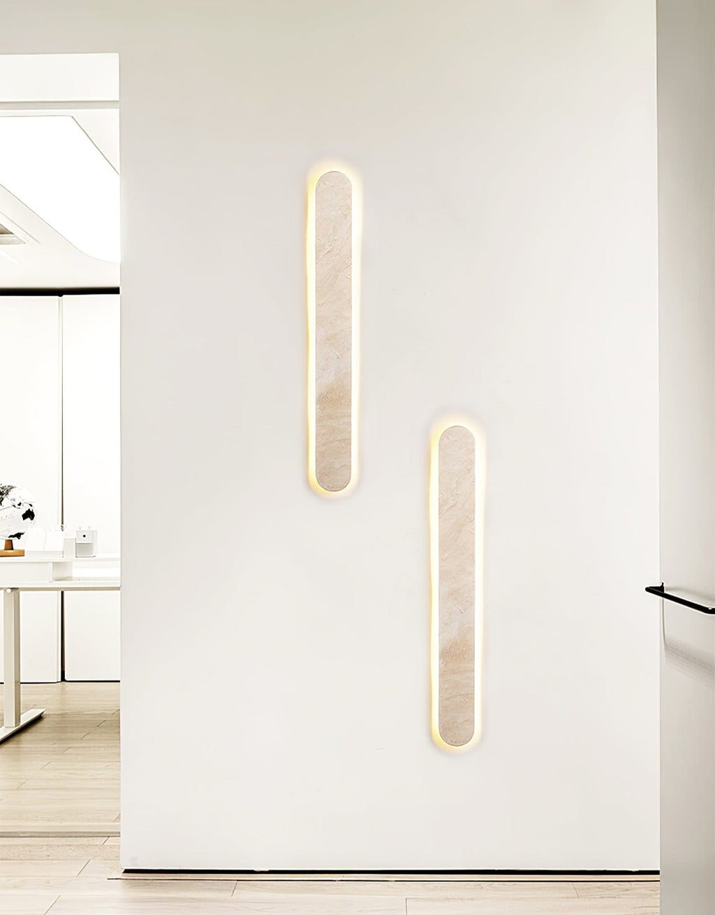 Applique murale moderne Wulfric en Travertin jaune