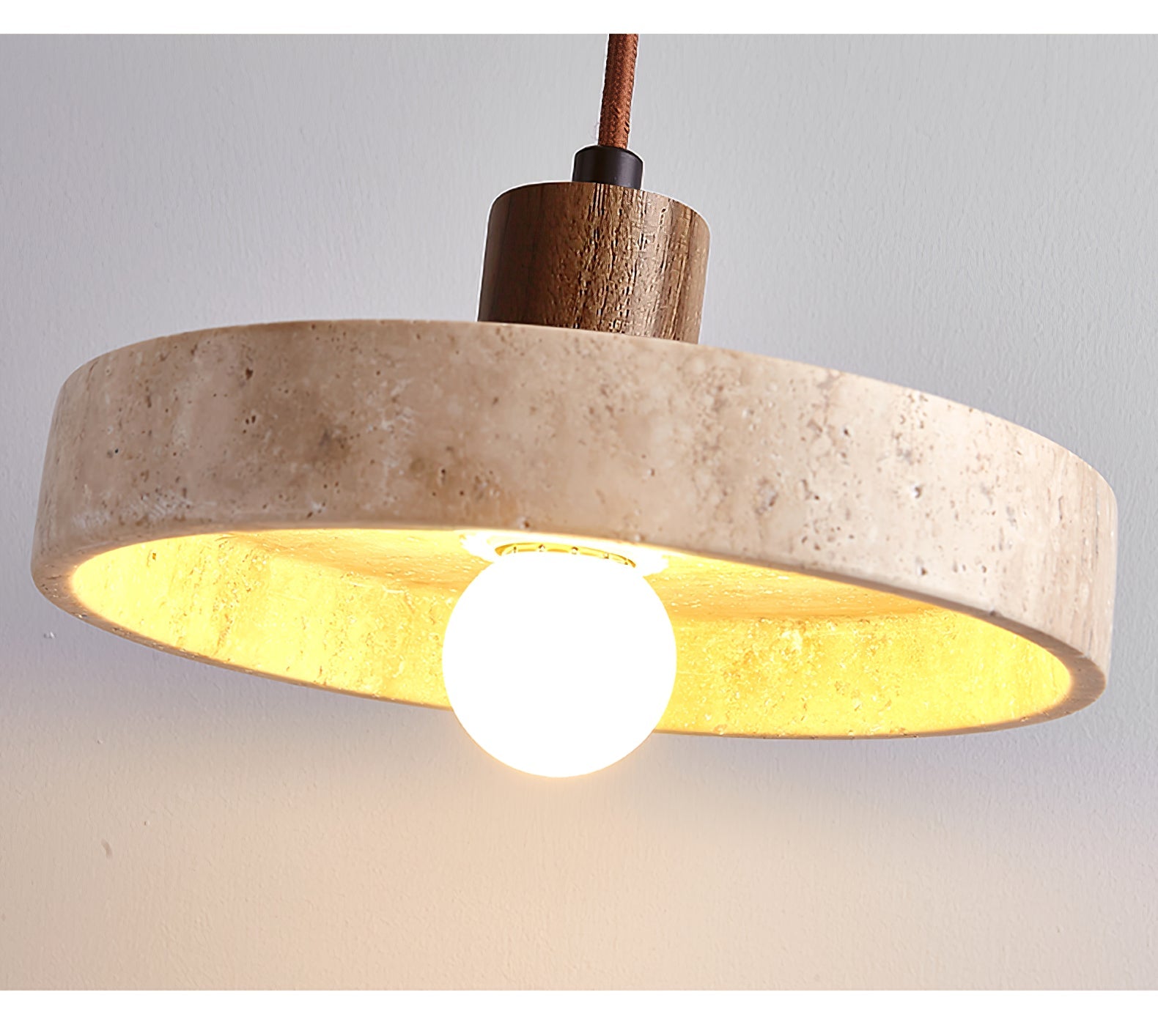 Suspension moderne Lenni en Bois et travertin jaune
