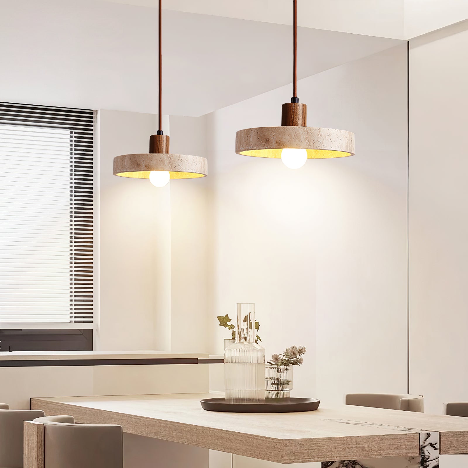 Suspension moderne Lenni en Noyer bois et travertin jaune