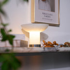 Lampe à poser moderne Ottar en Albâtre Chrome et blanc