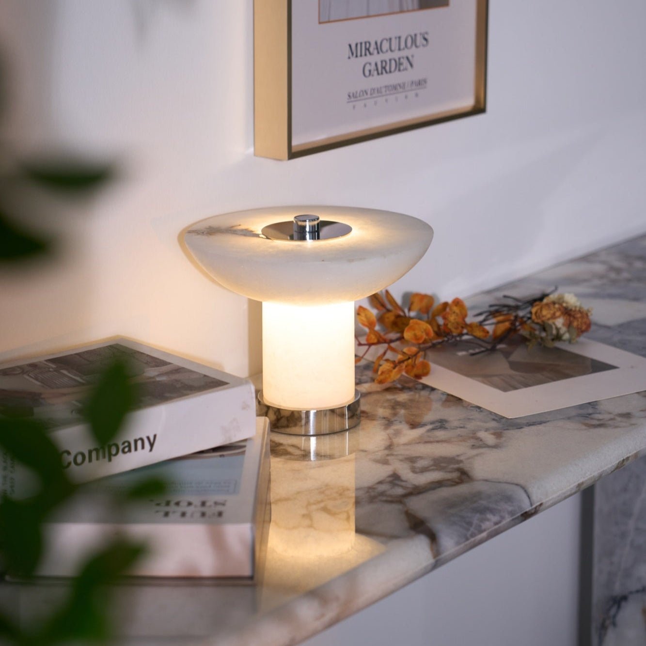 Lampe à poser moderne Ottar en Albâtre Chrome et blanc