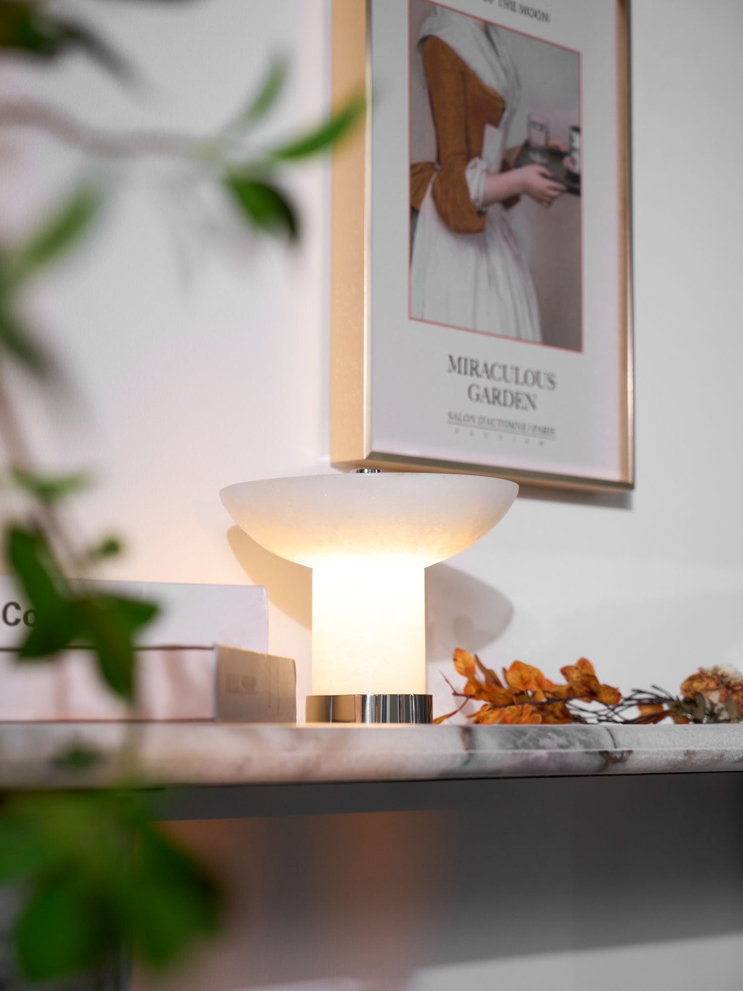 Lampe à poser moderne Ottar en Albâtre Chrome et blanc