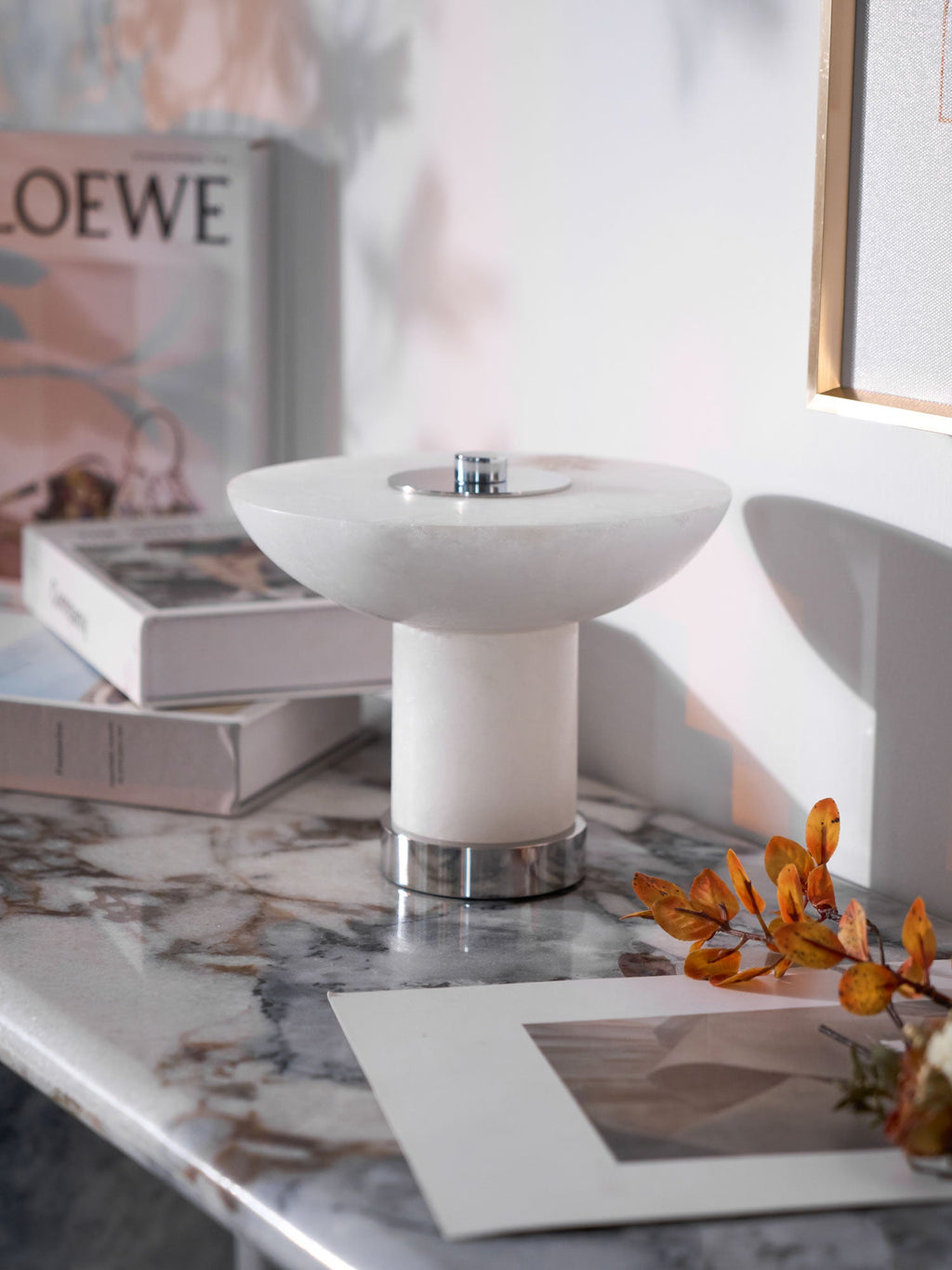 Lampe à poser moderne Ottar en Albâtre Chrome et blanc