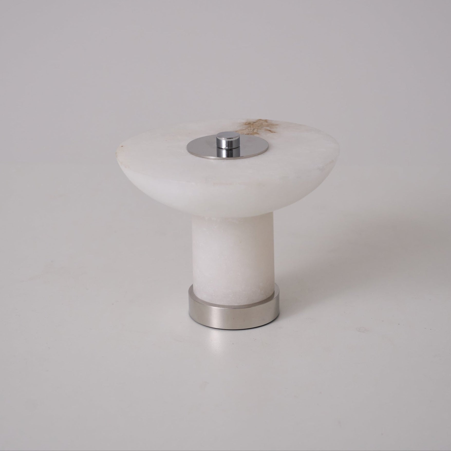 Lampe à poser moderne Ottar en Albâtre Chrome et blanc
