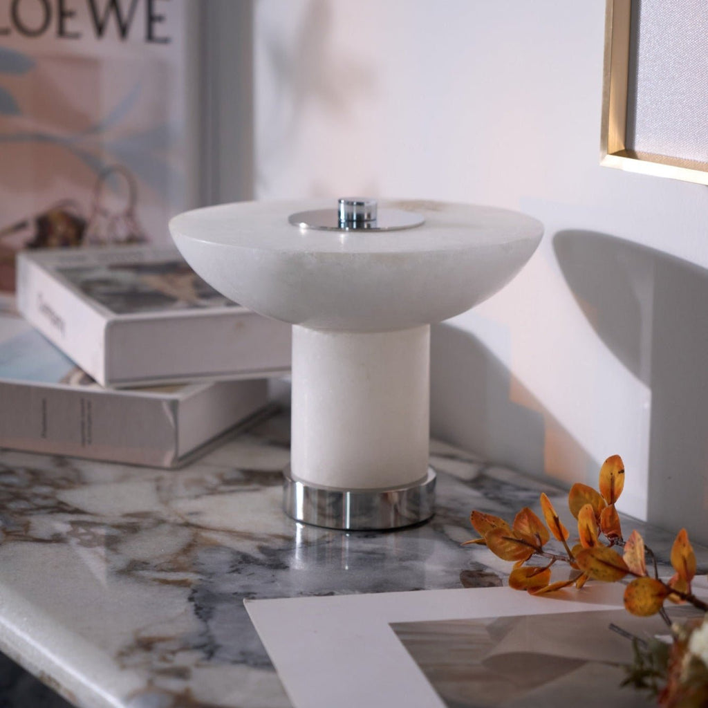 Lampe à poser moderne Ottar en Albâtre Chrome et blanc