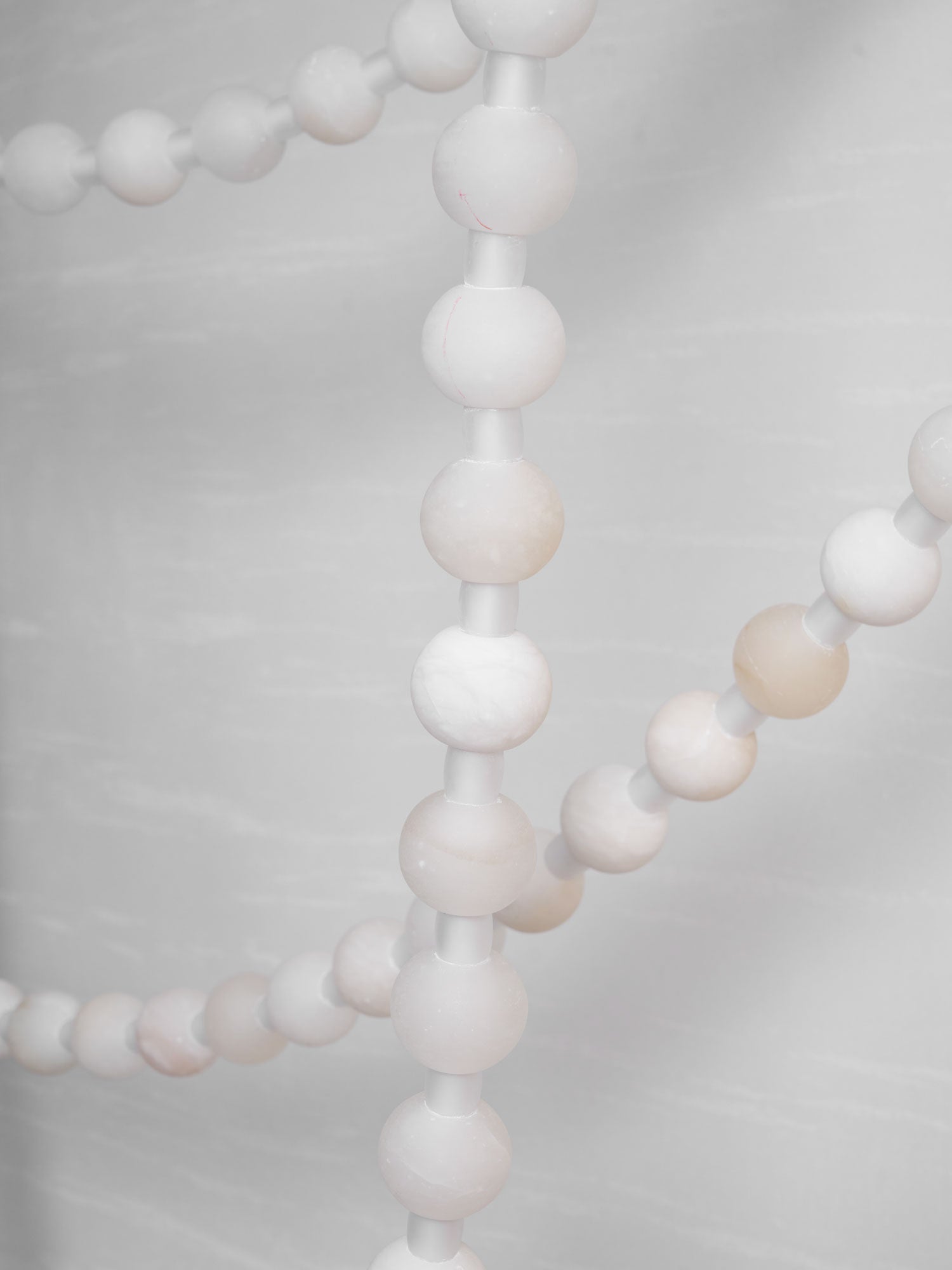Lustre moderne Miska en Albâtre Or et blanc