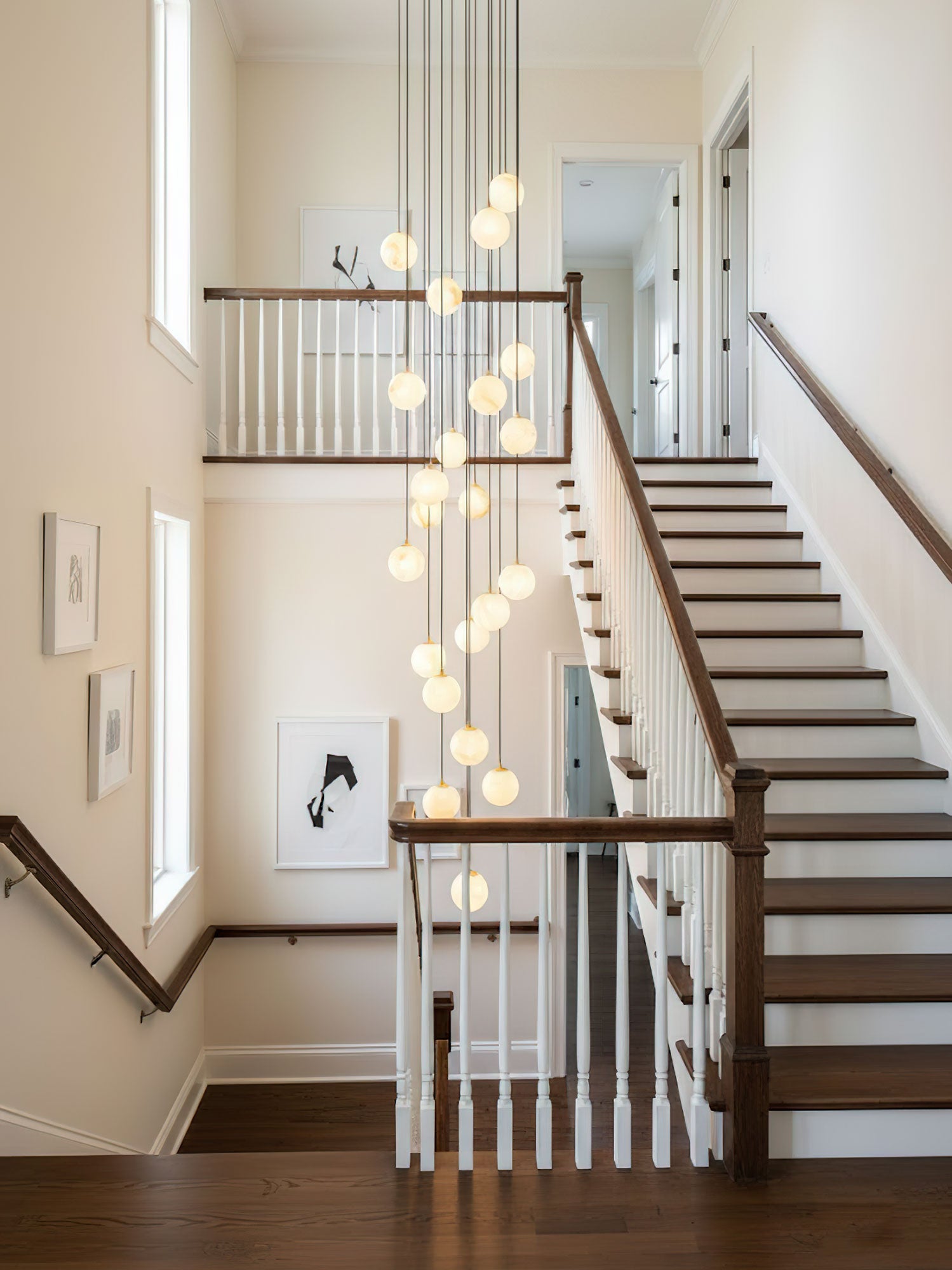 Lustre moderne Mikko en Albâtre Noir et blanc