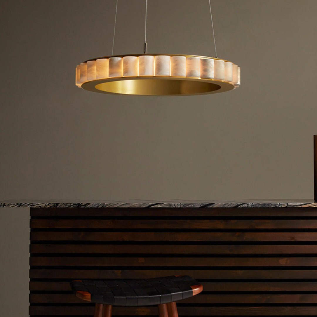Lustre moderne Kenric en Albâtre Laiton