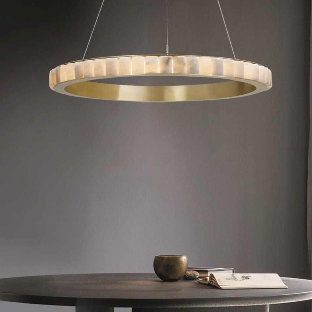 Lustre moderne Kenric en Albâtre Noir