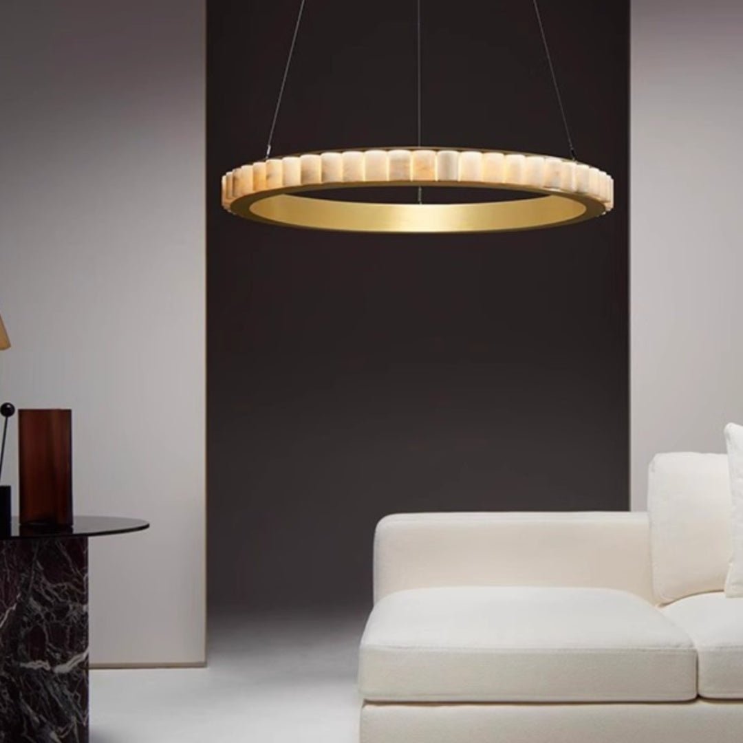 Lustre moderne Kenric en Albâtre Laiton