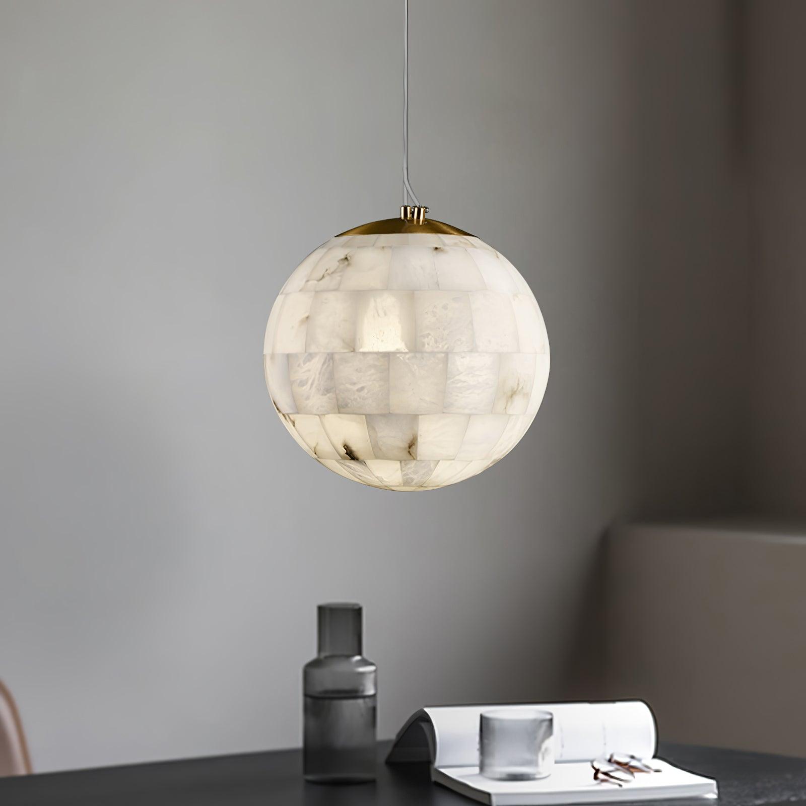 Suspension moderne Hafdan en Albâtre Laiton et blanc