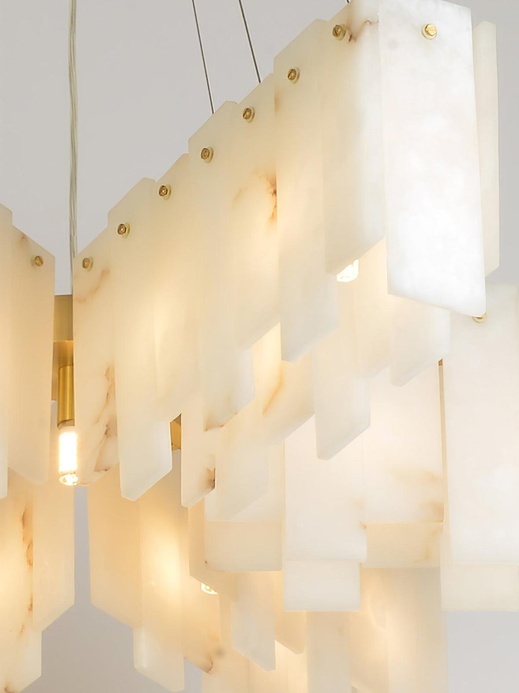 Lustre moderne Darin en Albâtre Laiton et blanc