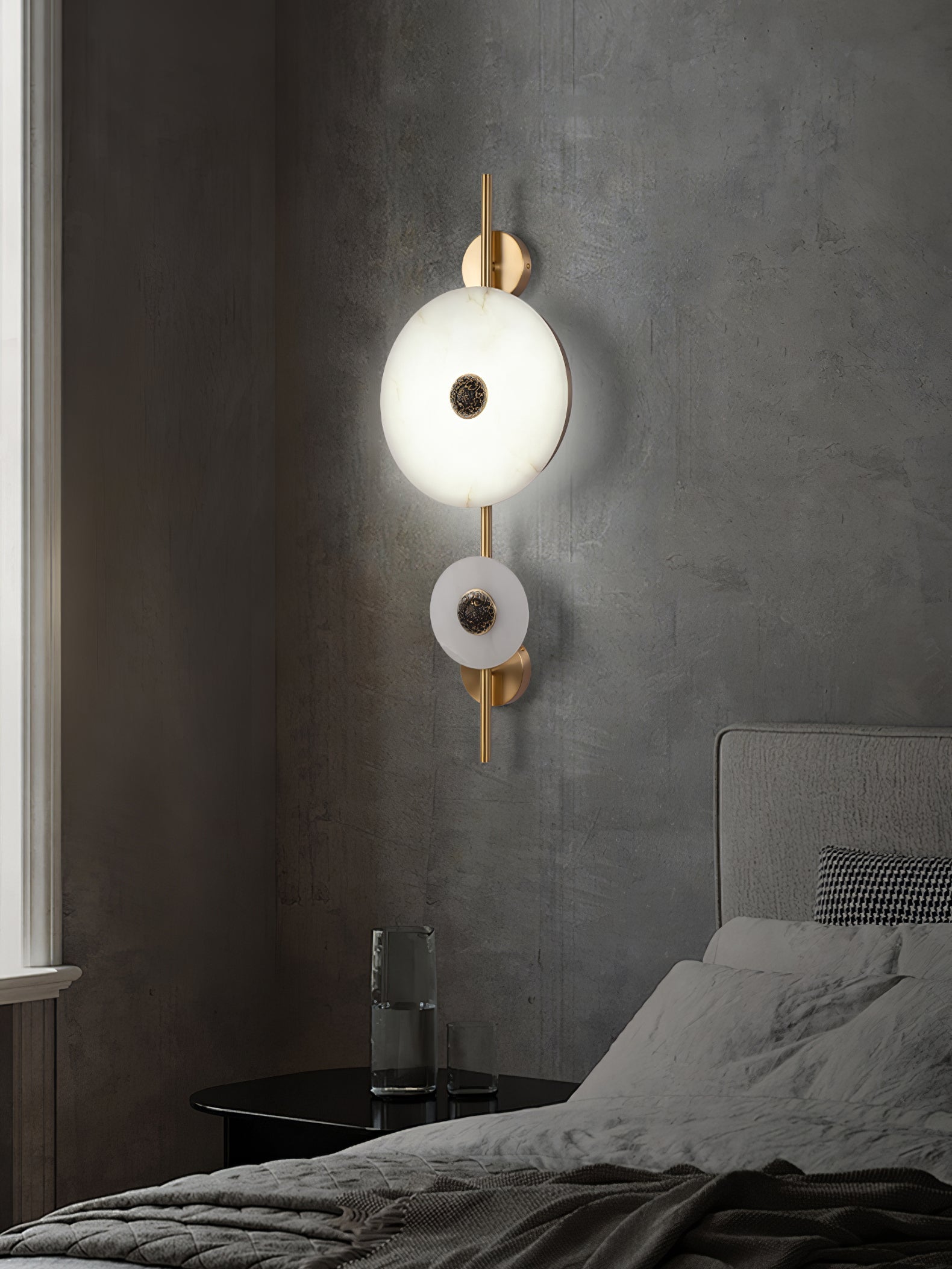 Applique murale moderne Lykke en Albâtre Laiton et blanc