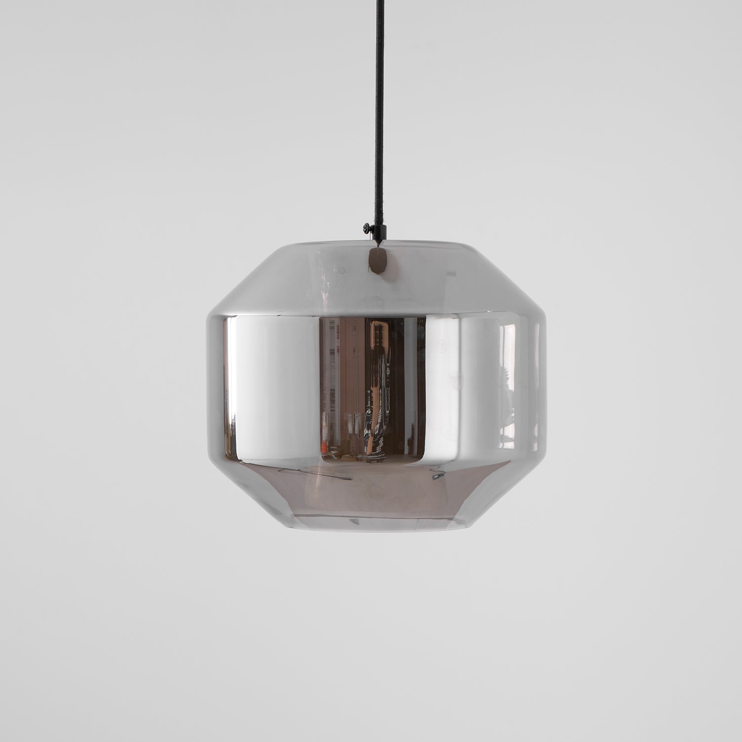 Suspension moderne Ludlow en Albâtre, verre Fumé gris et blanc