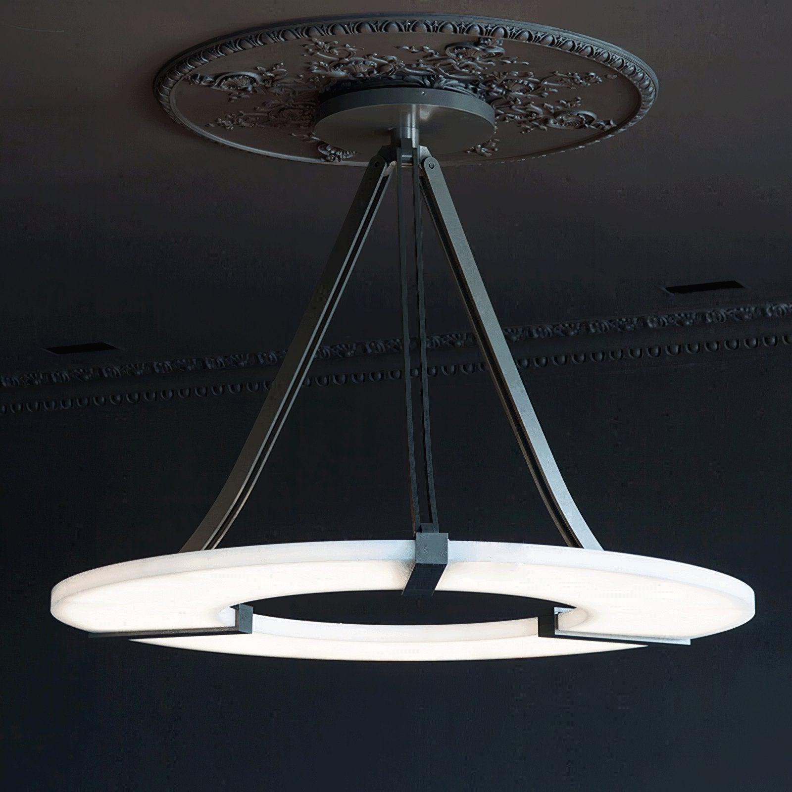 Suspension moderne Judson en Albâtre Noir et blanc