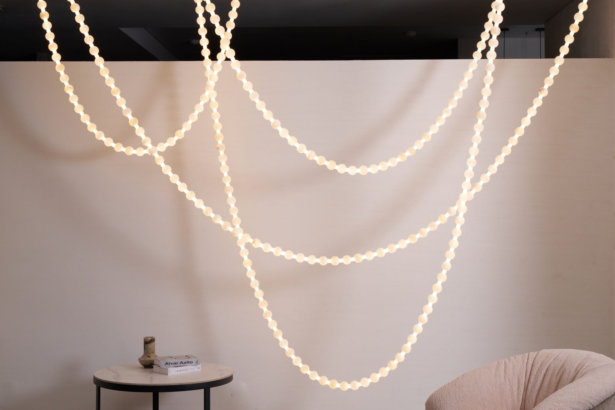 Lustre moderne Miska en Albâtre Or et blanc