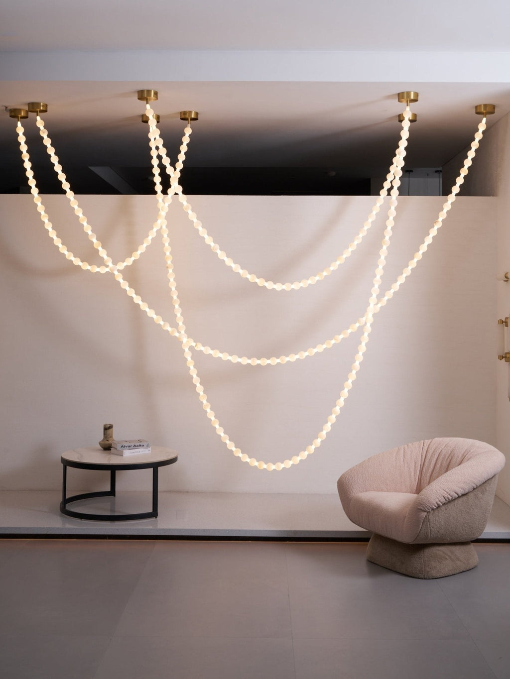 Lustre moderne Miska en Albâtre Or et blanc
