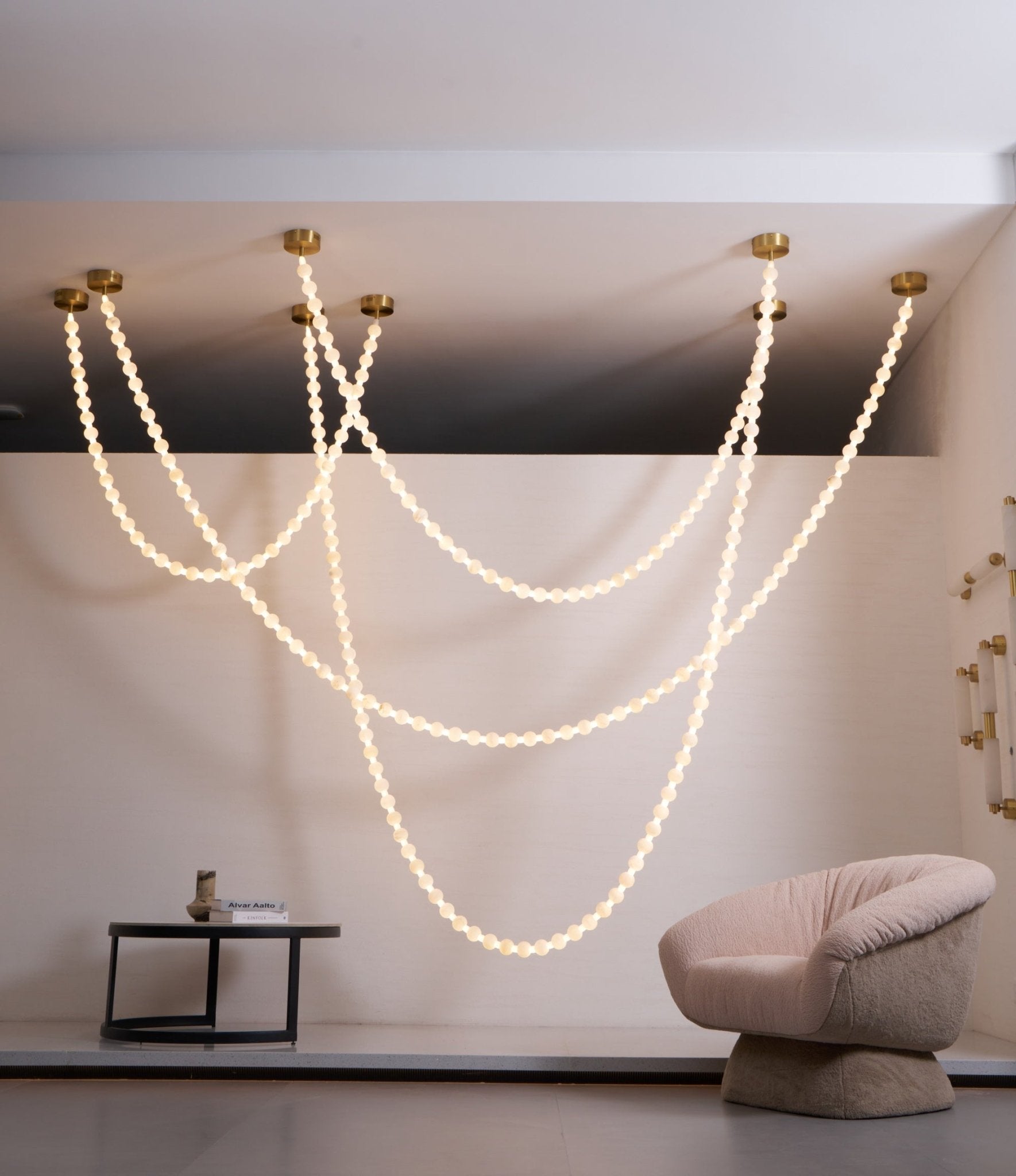 Lustre moderne Miska en Albâtre Or et blanc
