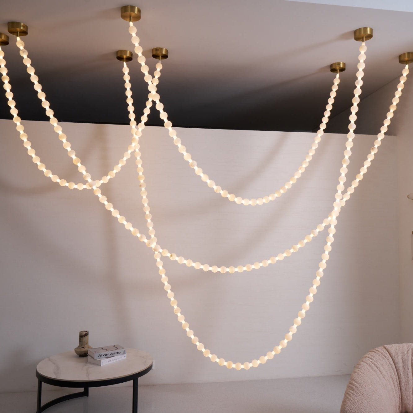 Lustre moderne Miska en Albâtre Or et blanc