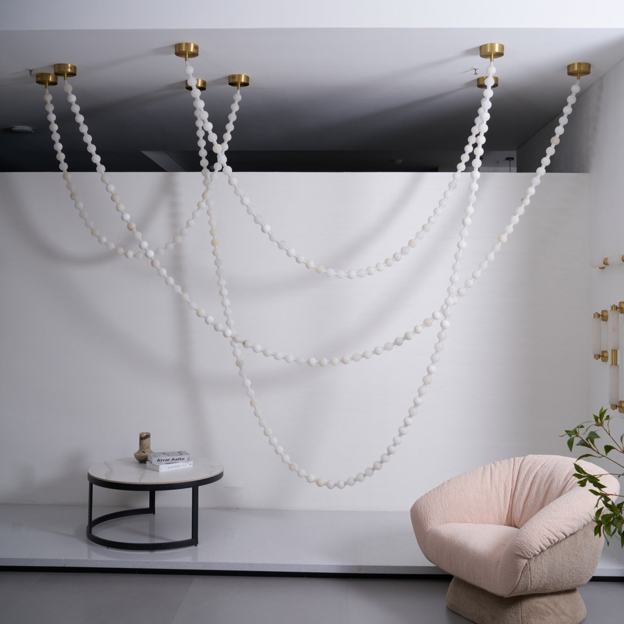 Lustre moderne Miska en Albâtre Or et blanc