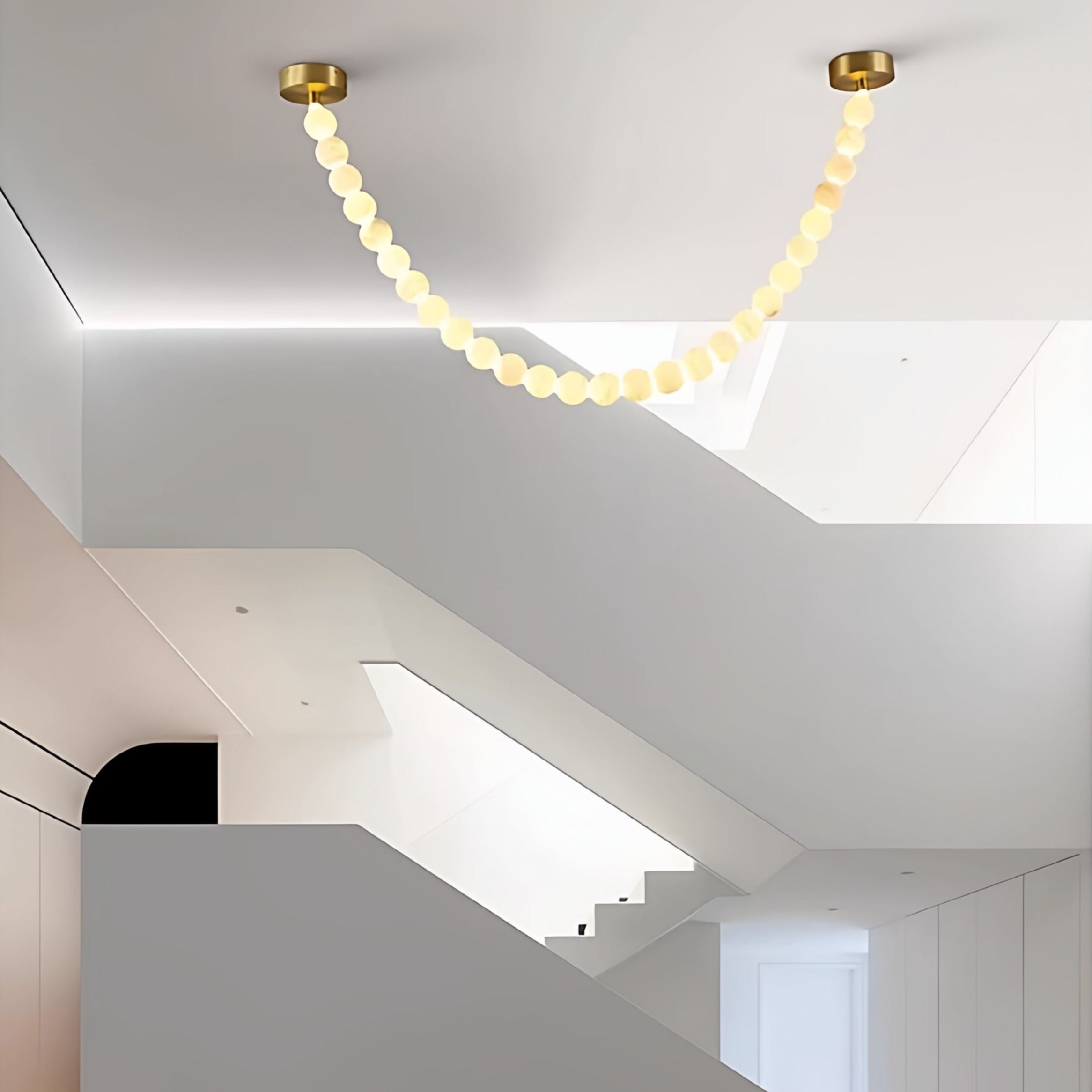 Lustre moderne Miska en Albâtre Or et blanc