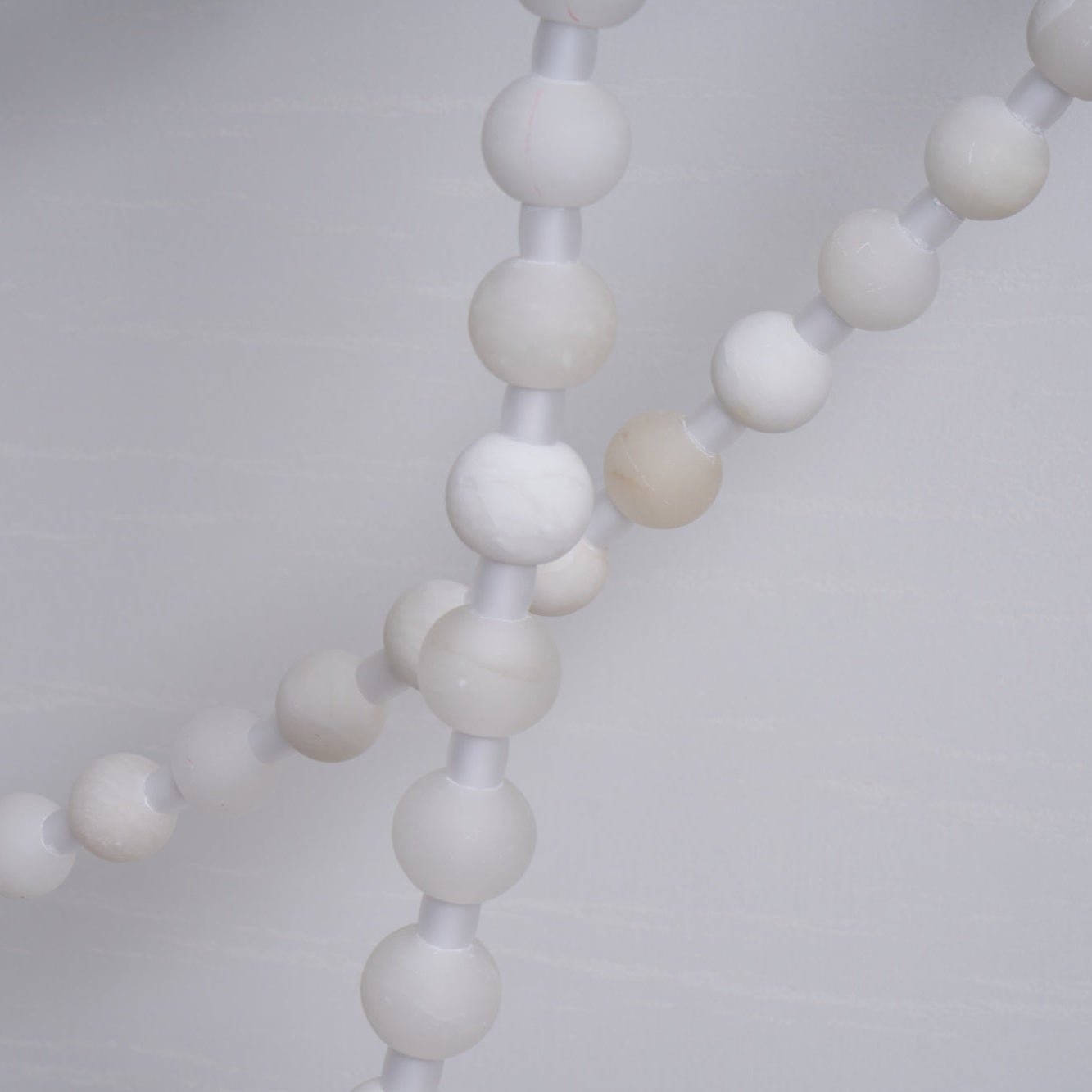 Lustre moderne Miska en Albâtre Or et blanc