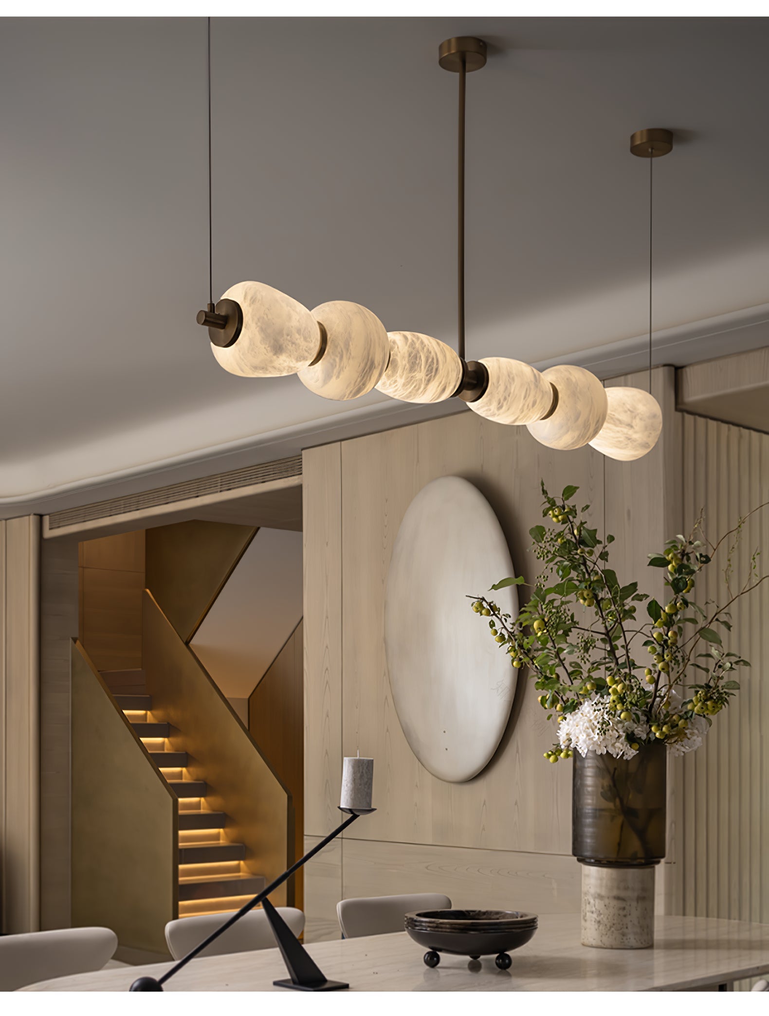 Lustre moderne Egil en Albâtre Or et blanc