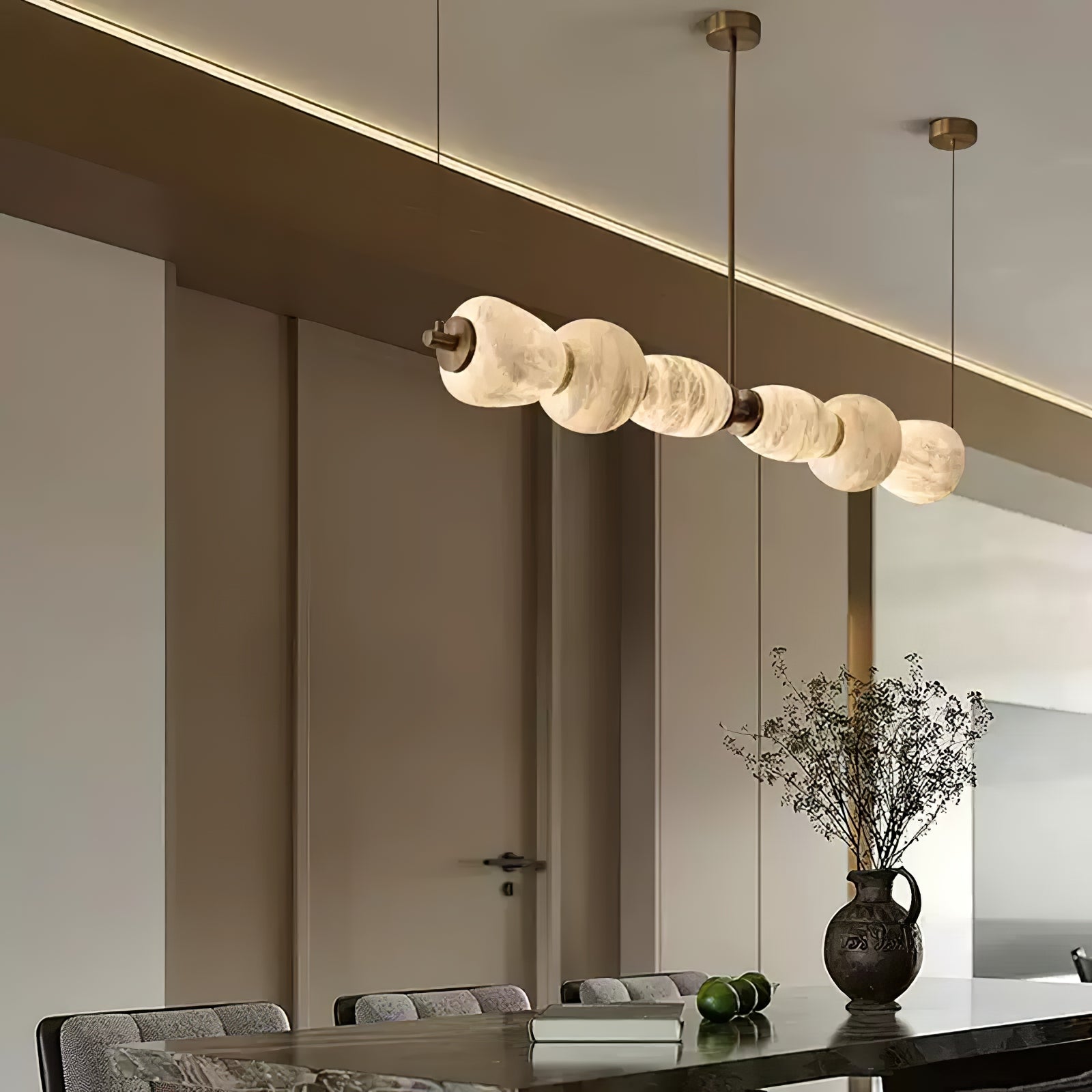 Lustre moderne Egil en Albâtre Or et blanc