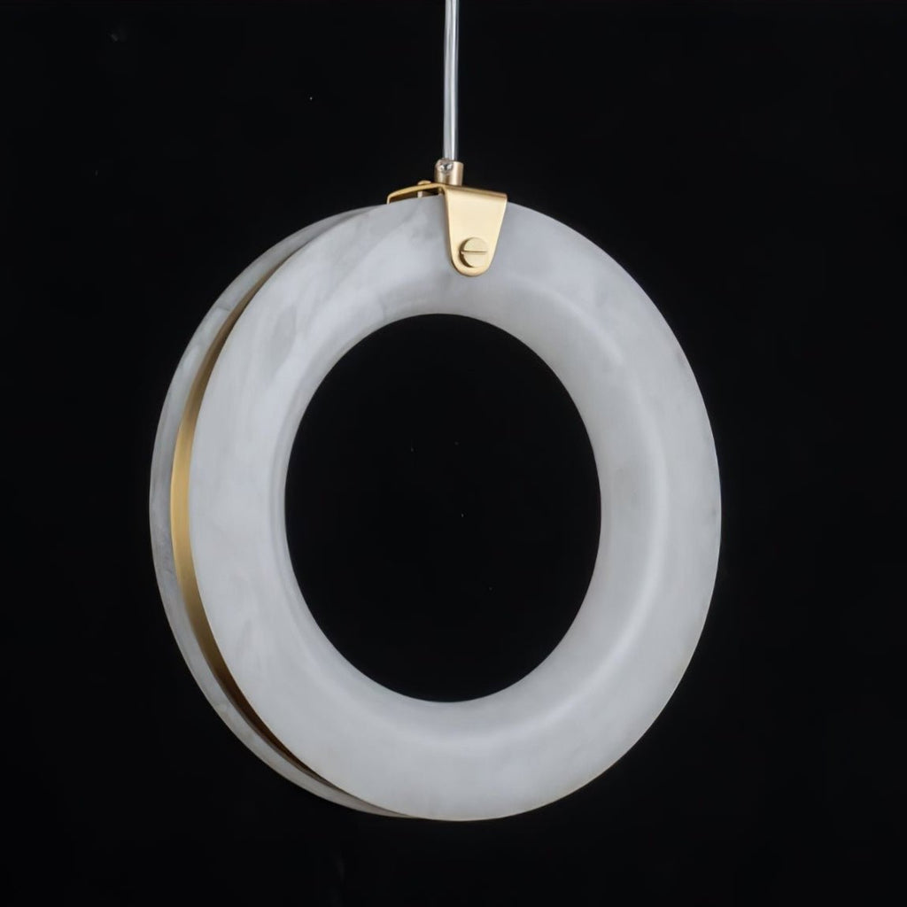 Suspension moderne Fredric en Albâtre Or et blanc