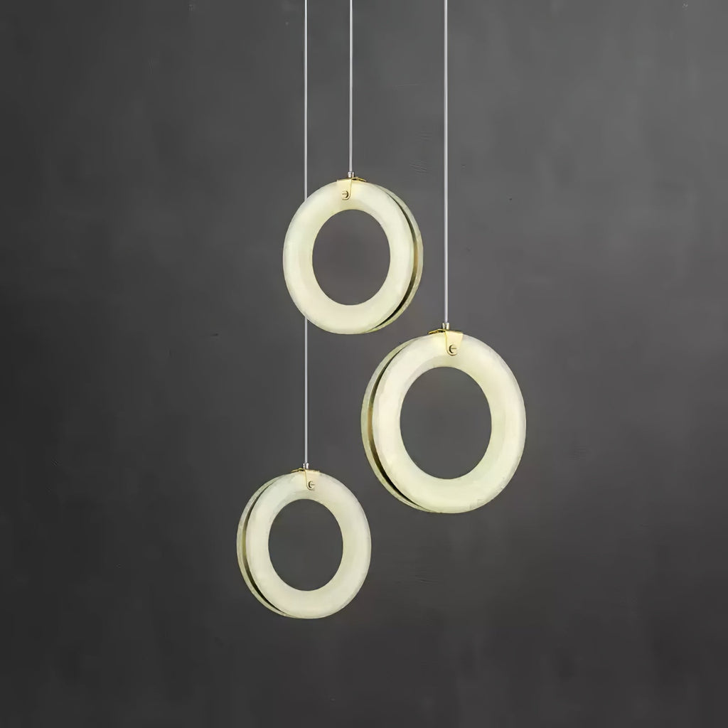 Suspension moderne Fredric en Albâtre Or et blanc