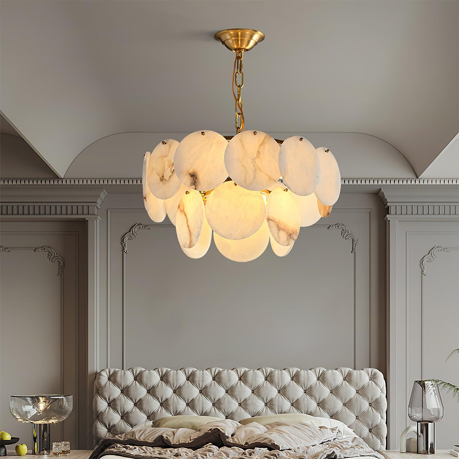 Lustre moderne Pearce en Albâtre Laiton et blanc