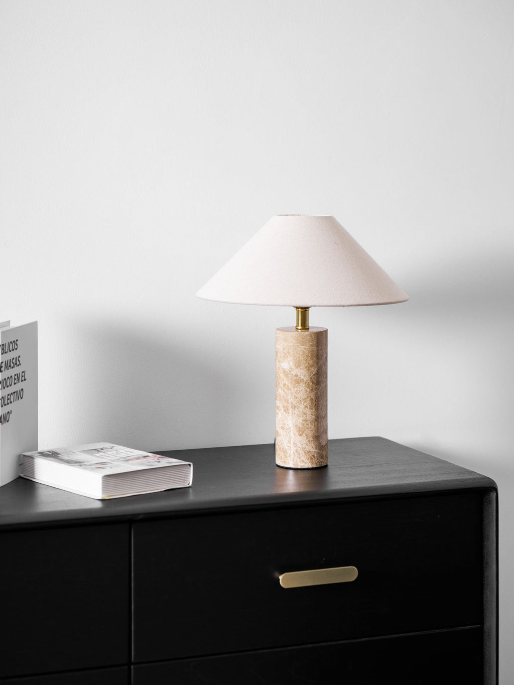 Lampe à poser moderne Wreston en pierre Beige et marbre Lampbase