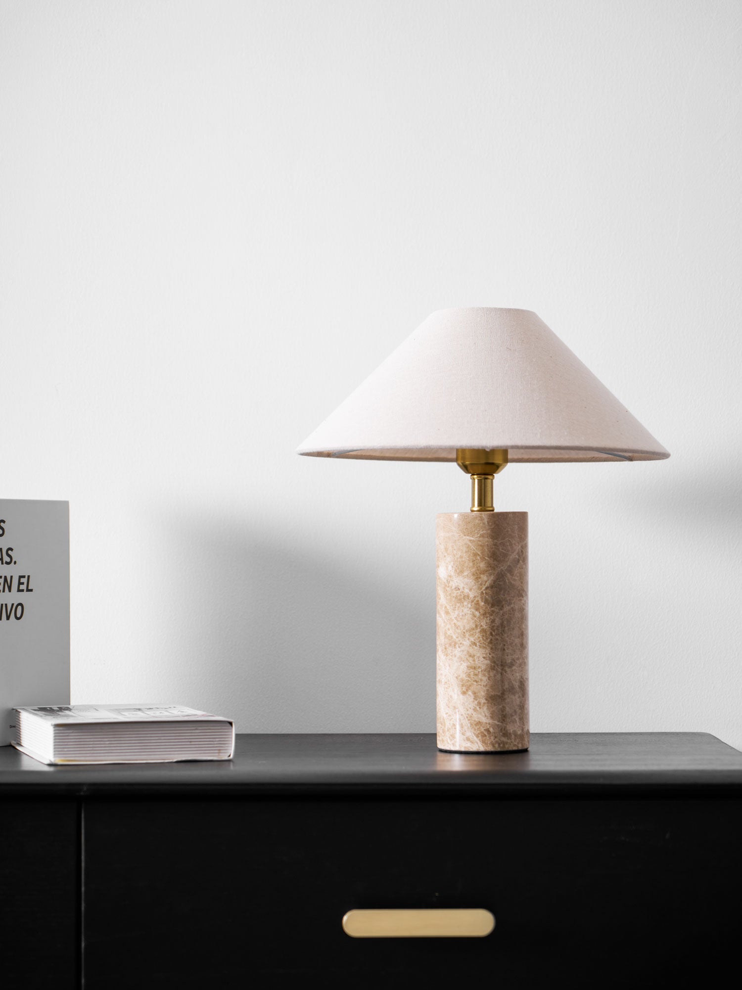 Lampe à poser moderne Wreston en pierre Beige et marbre Lampbase