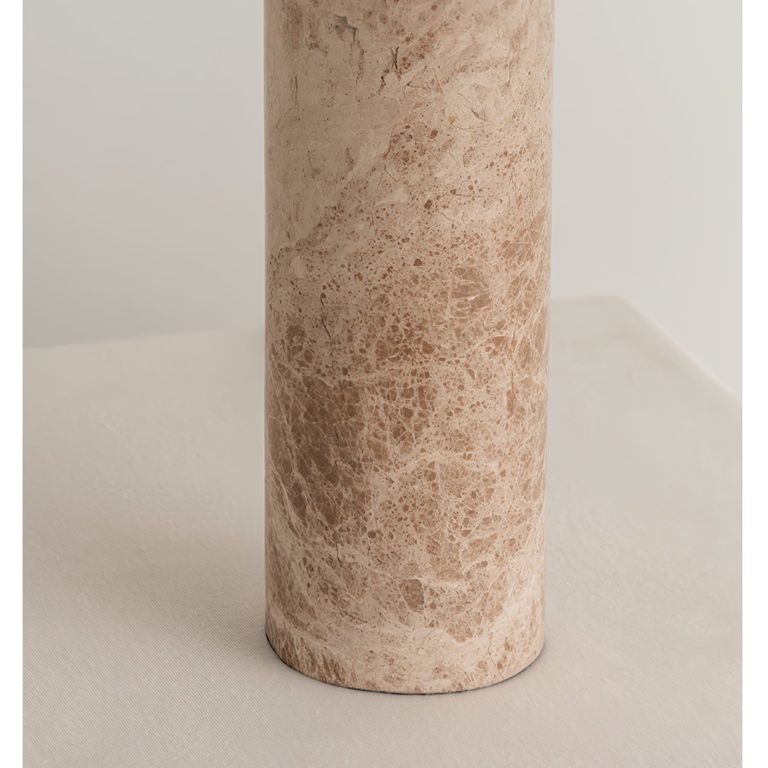 Lampe à poser moderne Wreston en pierre Beige et marbre Lampbase