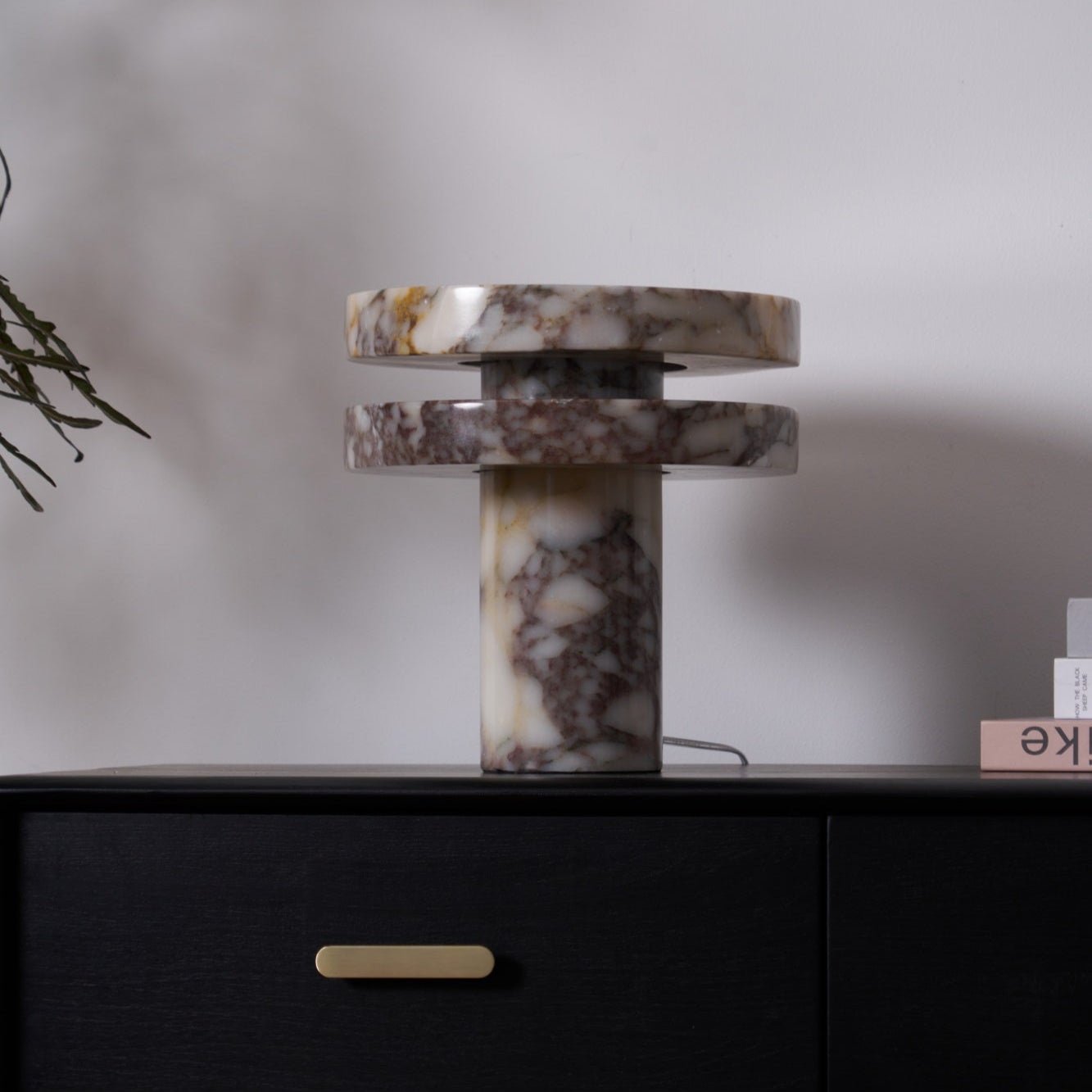 Lampe à poser moderne Vero en Marbre Bvlgari rouge et blanc