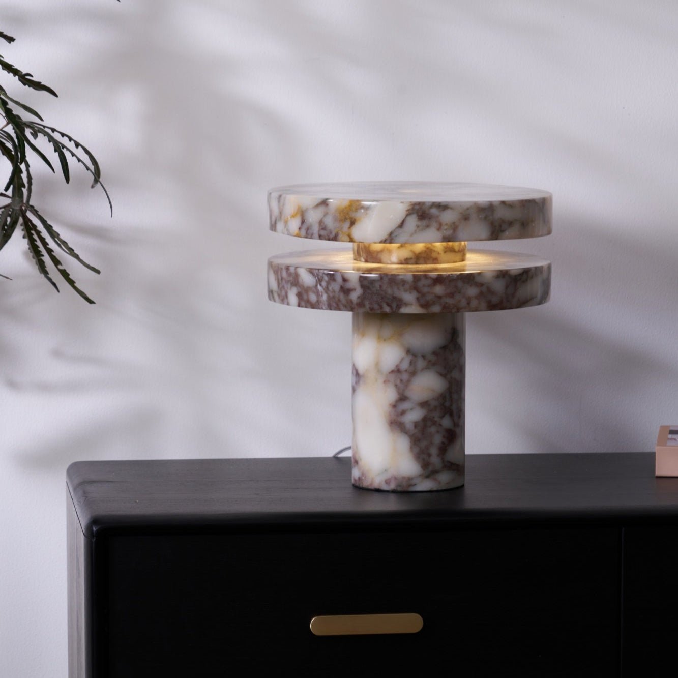 Lampe à poser moderne Vero en Marbre Bvlgari rouge et blanc