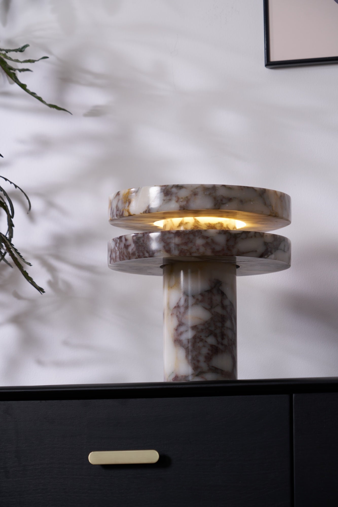 Lampe à poser moderne Vero en Marbre Bvlgari rouge et blanc