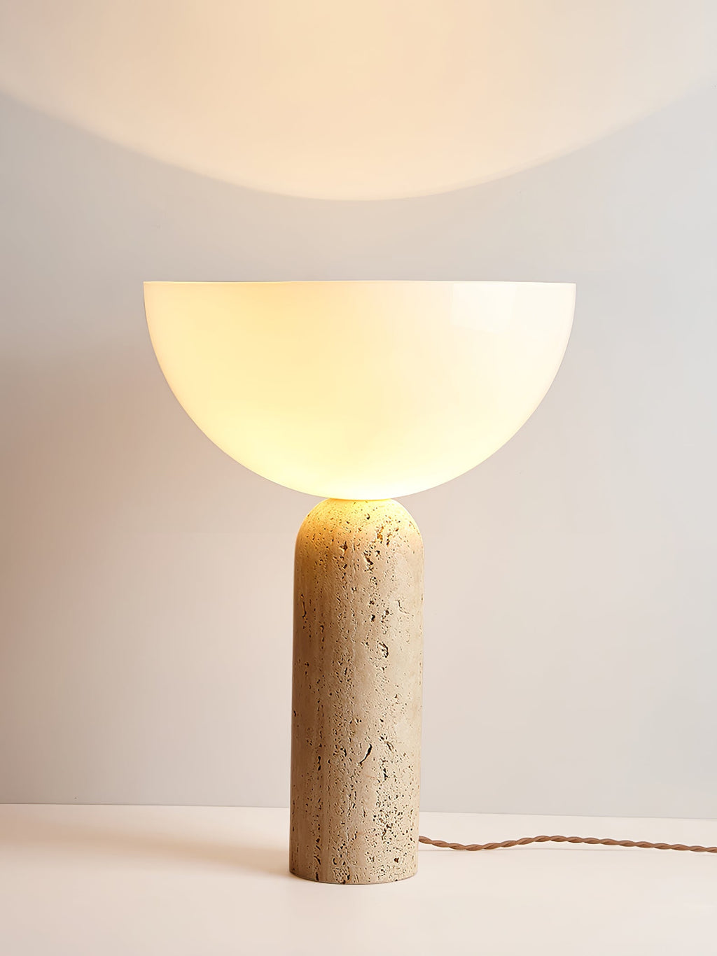 Lampe à poser moderne Truels en Travertin jaune et blanc