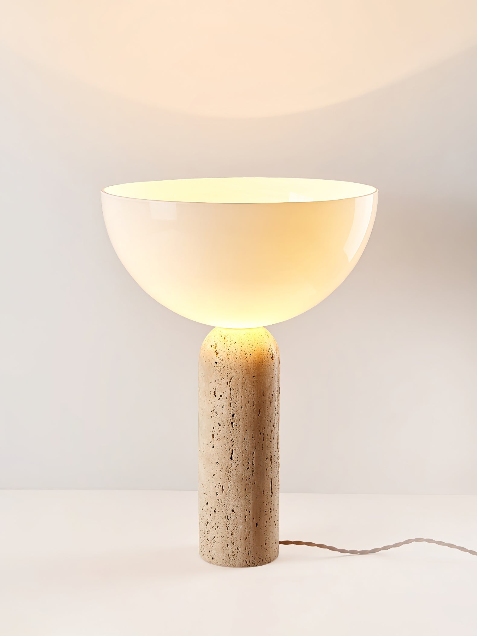 Lampe à poser moderne Truels en Travertin jaune et blanc